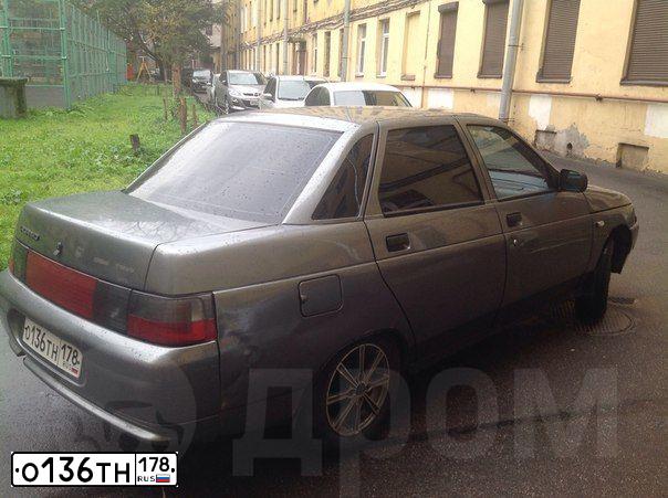 Фото автомобиля LADA 2110 LADA, 2005 — госномер О136ТН178. Цвет: СРЕДНИЙ СЕРО ЗЕЛ МЕТ