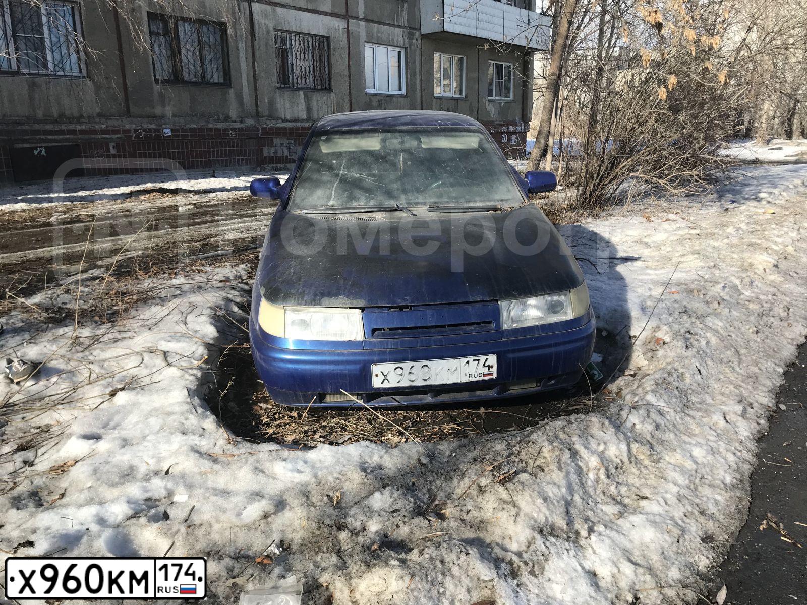 Фото автомобиля LADA 2110, 2004 — госномер С024ХУ174. Цвет: СЕРЕБРИСТЫЙ ЯРКО-СИНИЙ