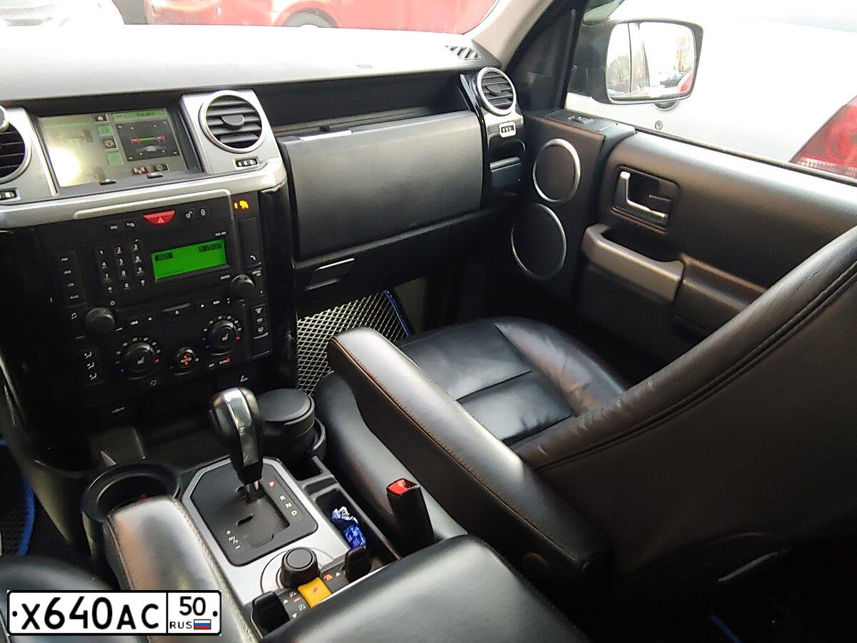 Фото автомобиля LANDROVER DISCOVERY, 2007 — госномер С707РС98. Цвет: ЧЕРНЫЙ