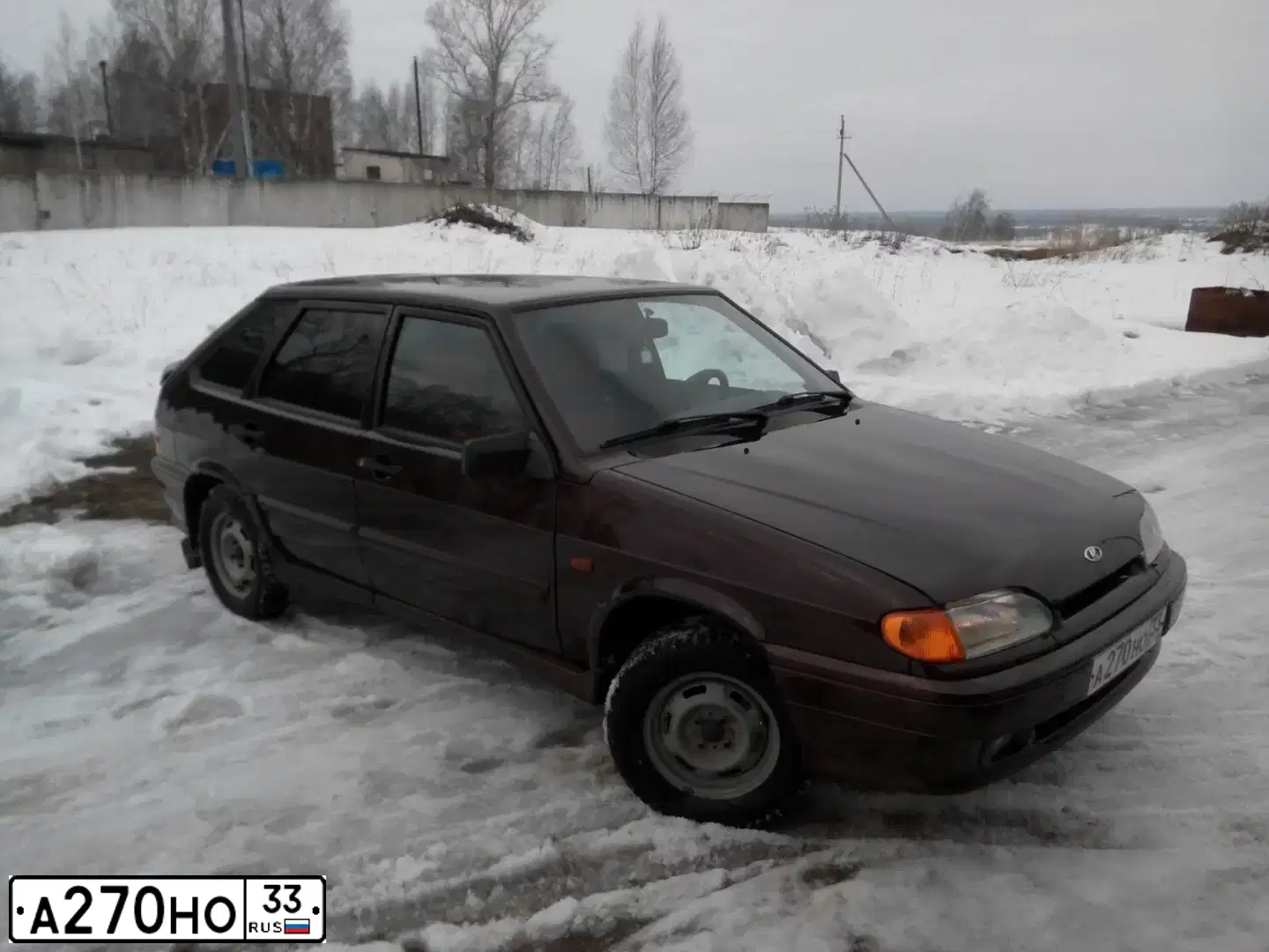 Фото автомобиля LADA 2114 SAMARA, 2012 — госномер А270НО33. Цвет: ВИШНЕВЫЙ