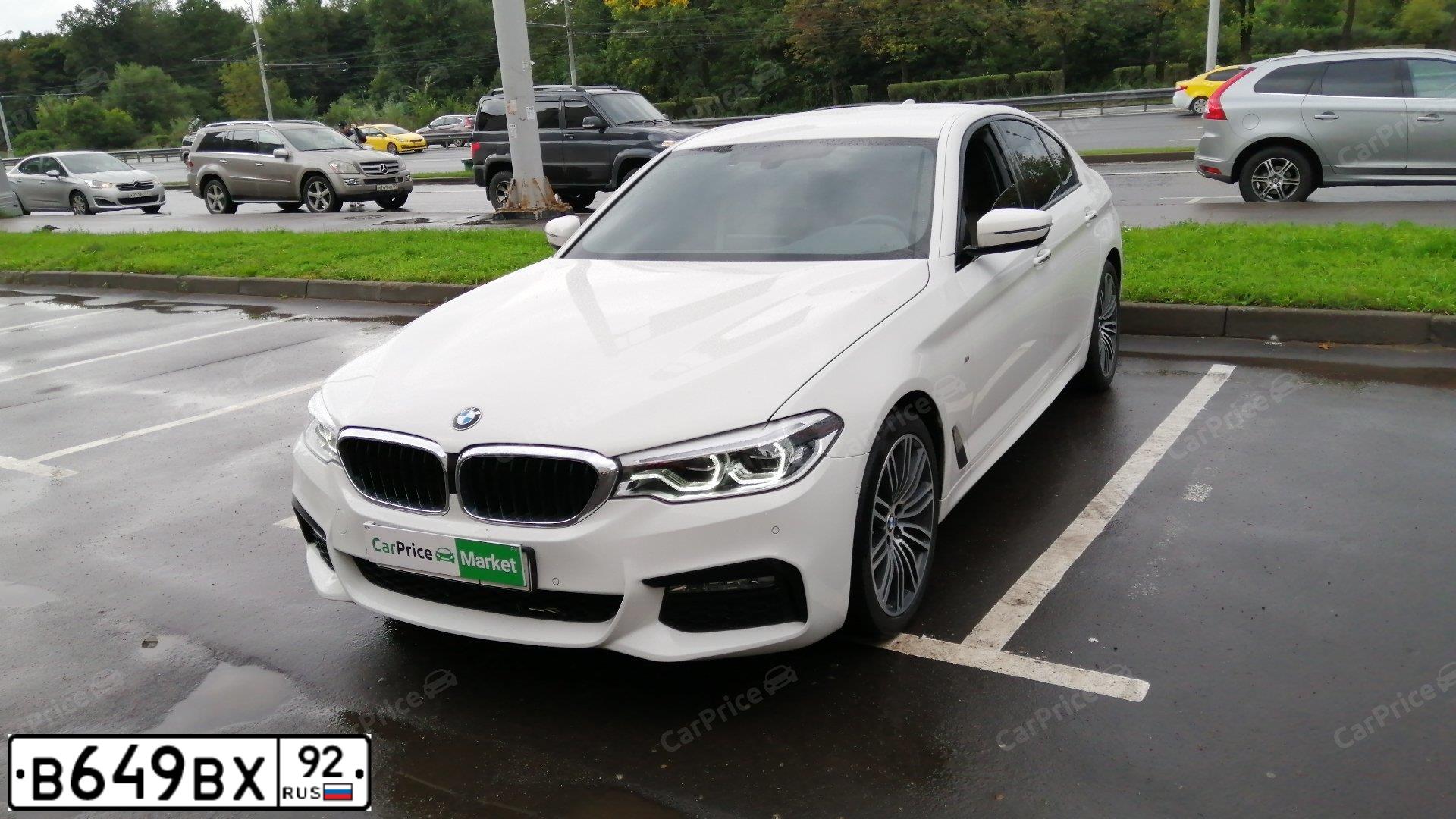 Фото автомобиля BMW SERIE 5, 2018 — госномер С660ЕВ799. Цвет: Белый