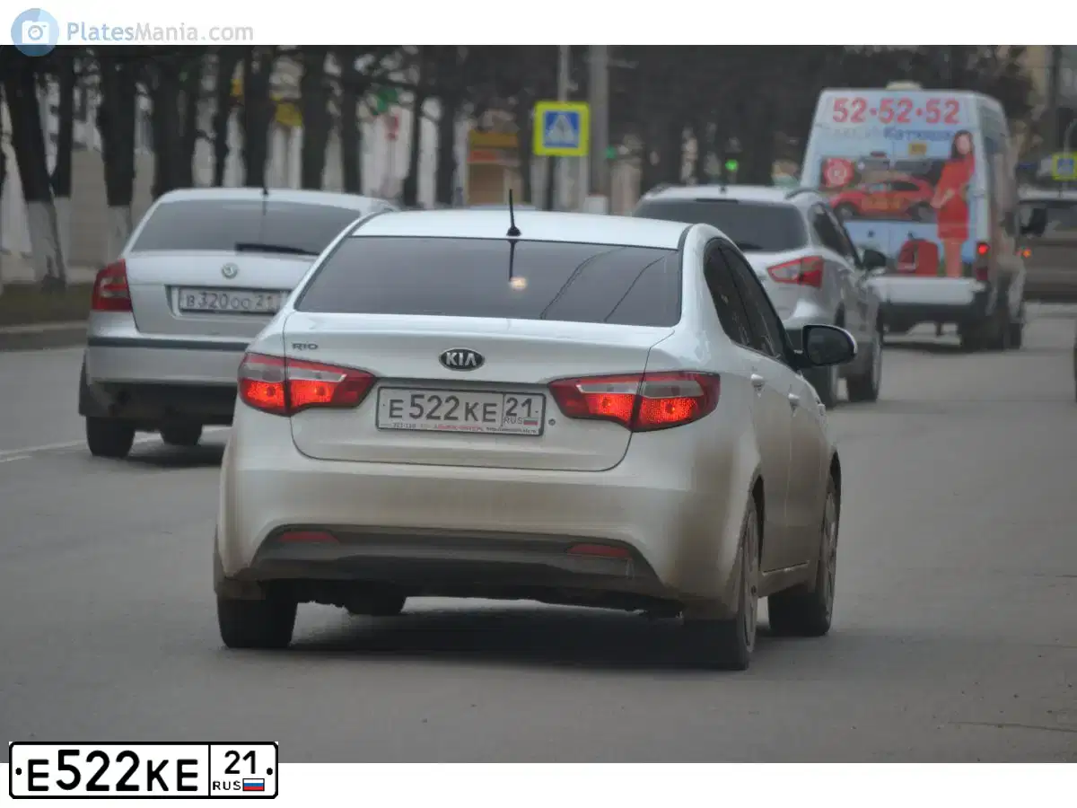 Фото автомобиля KIA RIO, 2014 — госномер Е522КЕ21