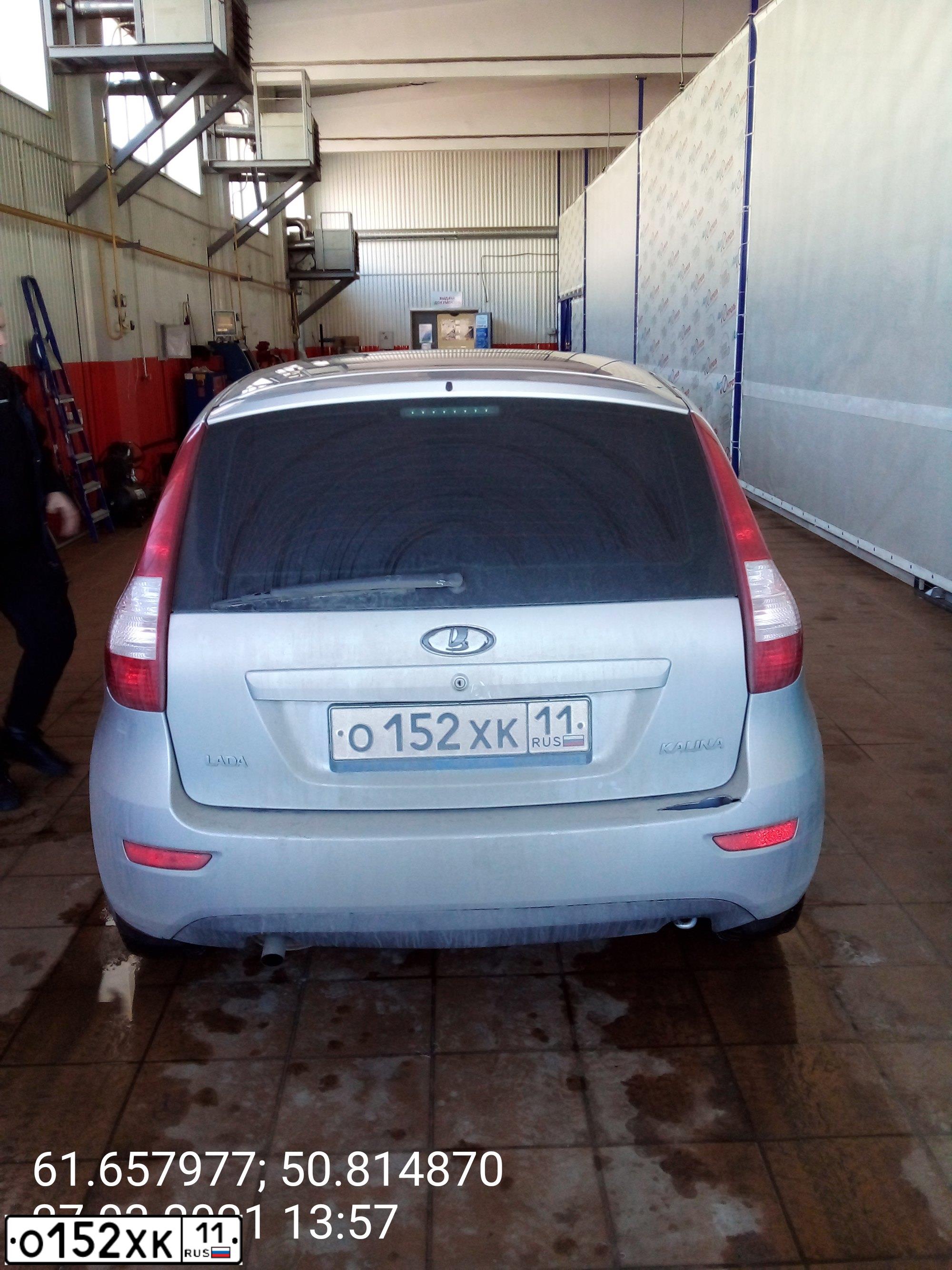 Фото автомобиля LADA 2192 KALINA, 2014 — госномер О152ХК11. Цвет: СЕРЕБРИСТЫЙ