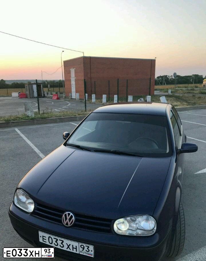 Фото автомобиля VOLKSWAGEN GOLF, 2001 — госномер Н119ТО161. Цвет: ФИОЛЕТОВЫЙ