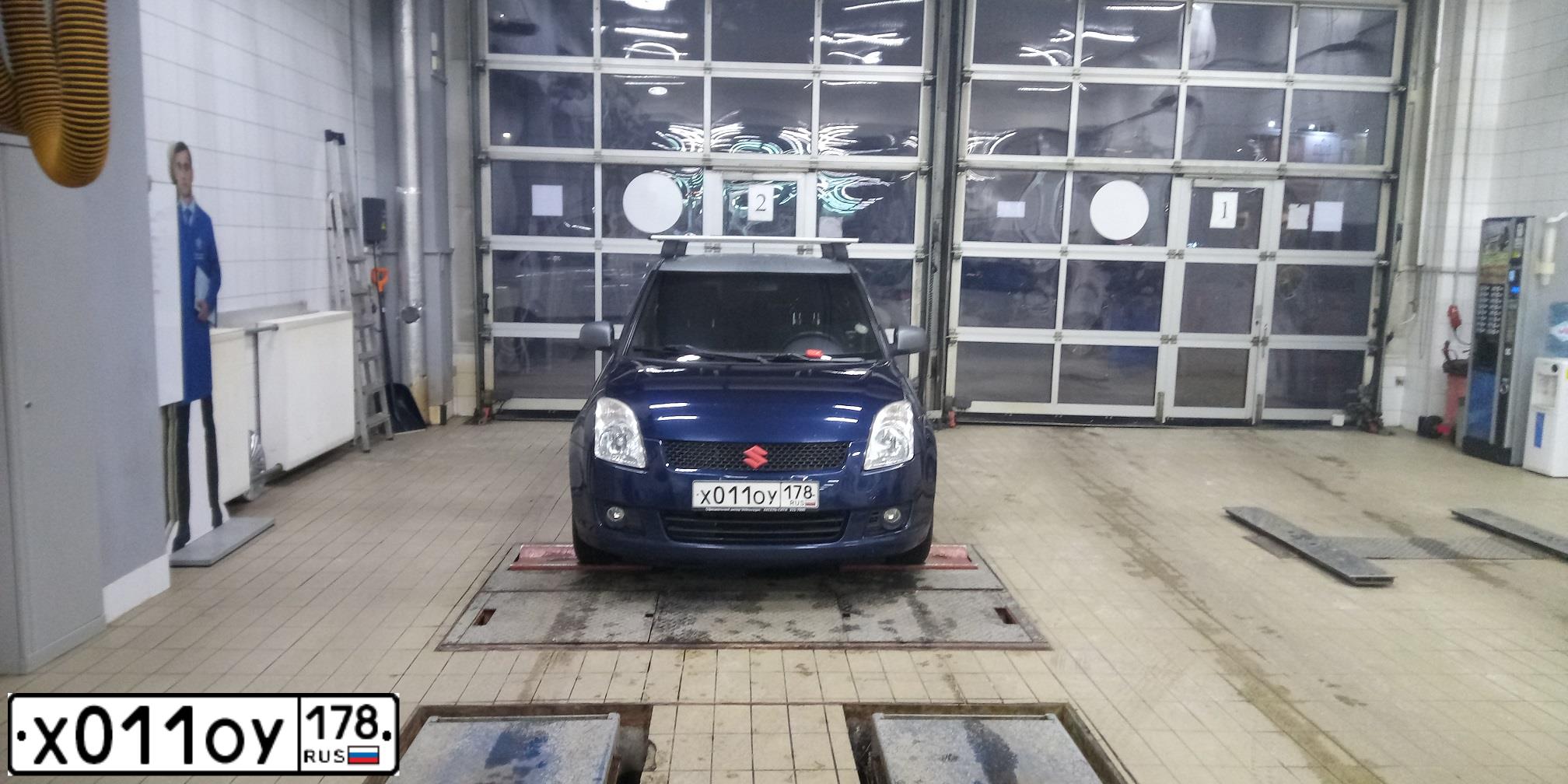 Фото автомобиля SUZUKI SWIFT, 2008 — госномер Т568УУ198. Цвет: синий