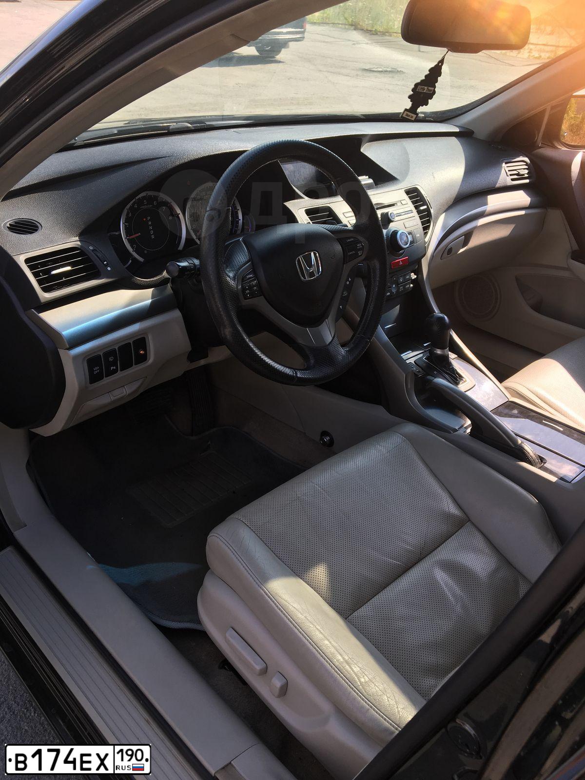 Фото автомобиля HONDA ACCORD, 2008 — госномер Т935СР72. Цвет: ЧЕРНЫЙ