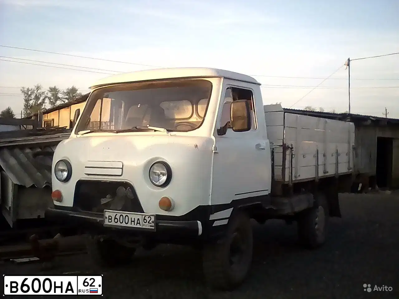 Фото автомобиля UAZ 3303, 1994 — госномер В600НА62. Цвет: БЕЛАЯ НОЧЬ