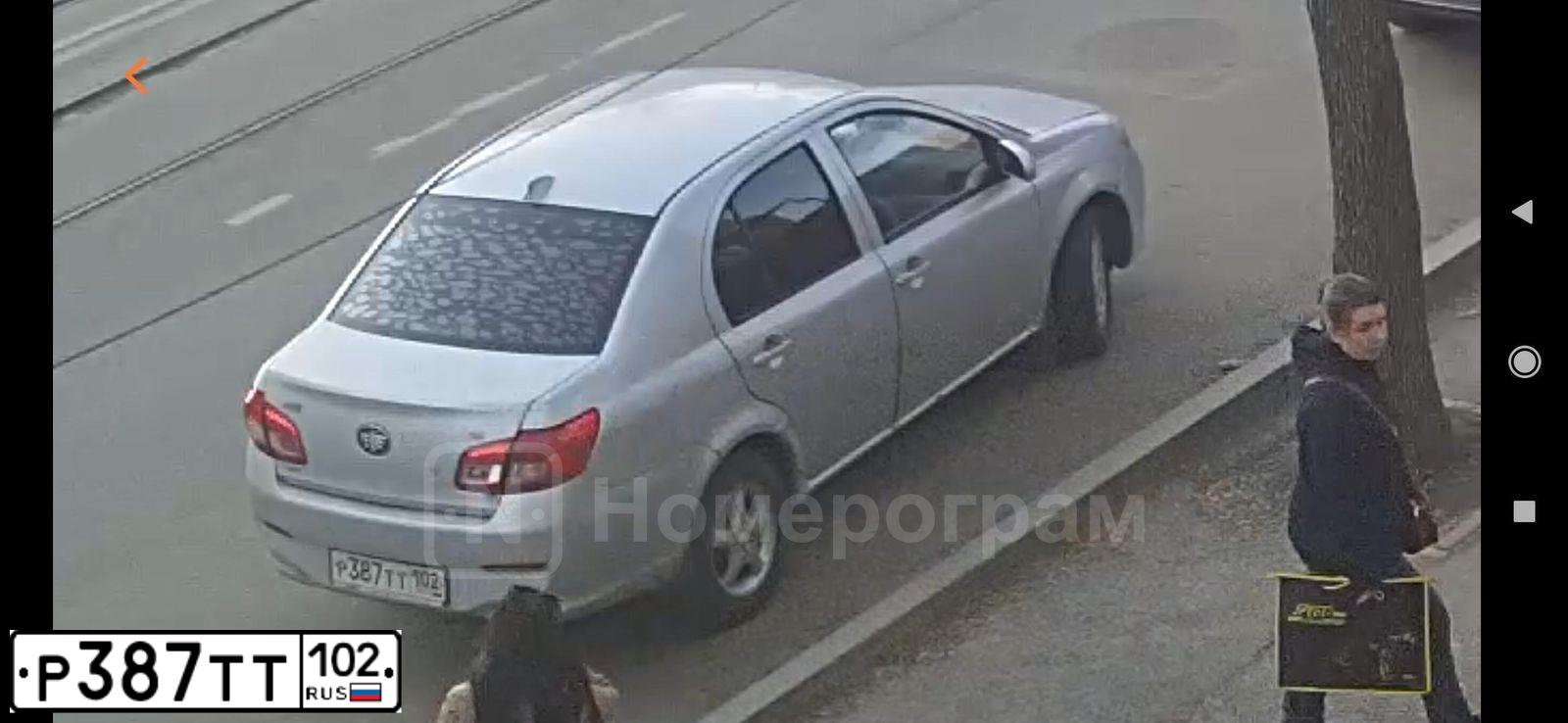 Фото автомобиля FAW BESTURN B50, 2013 — госномер Р387ТТ102. Цвет: серебристый