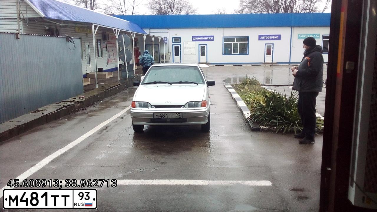 Фото автомобиля LADA 2114 SAMARA, 2010 — госномер М481ТТ93. Цвет: СВЕТЛО-СЕРЕБРИСТЫЙ МЕТАЛЛ