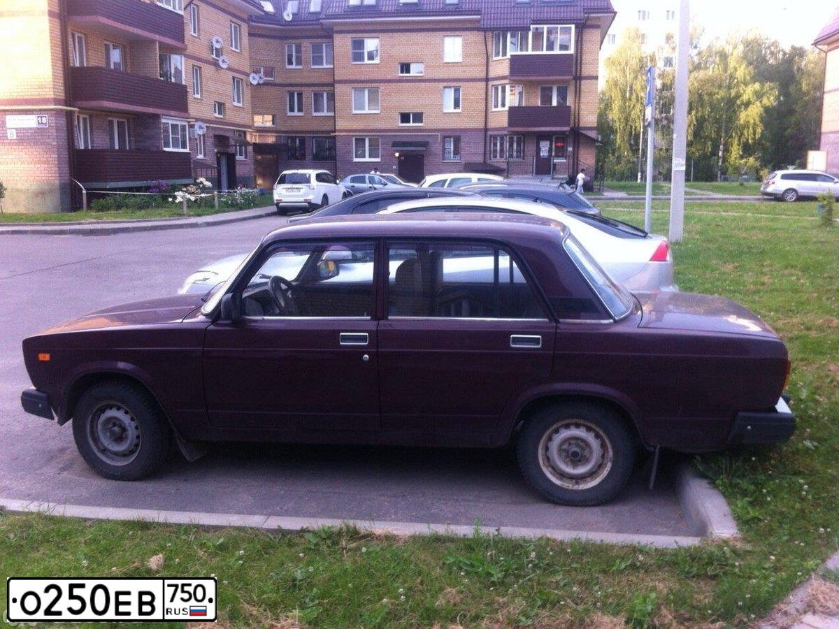 Фото автомобиля LADA 2105, 2008 — госномер О896ОВ150. Цвет: ВИШНЕВЫЙ ТЕМНЫЙ