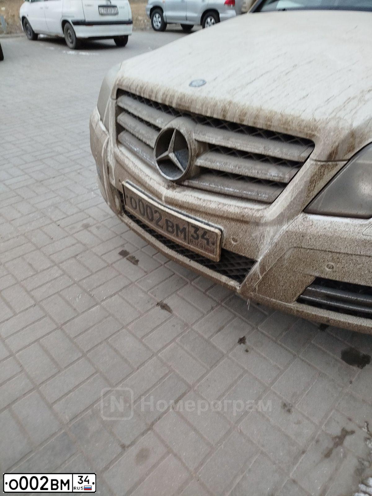 Фото автомобиля BMW W SERIE 5, 2005 — госномер О002ВМ34. Цвет: Серебристый