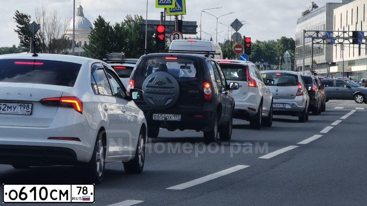 Фото автомобиля VOLKSWAGEN POLO, 2019 — госномер Е269ЕС147