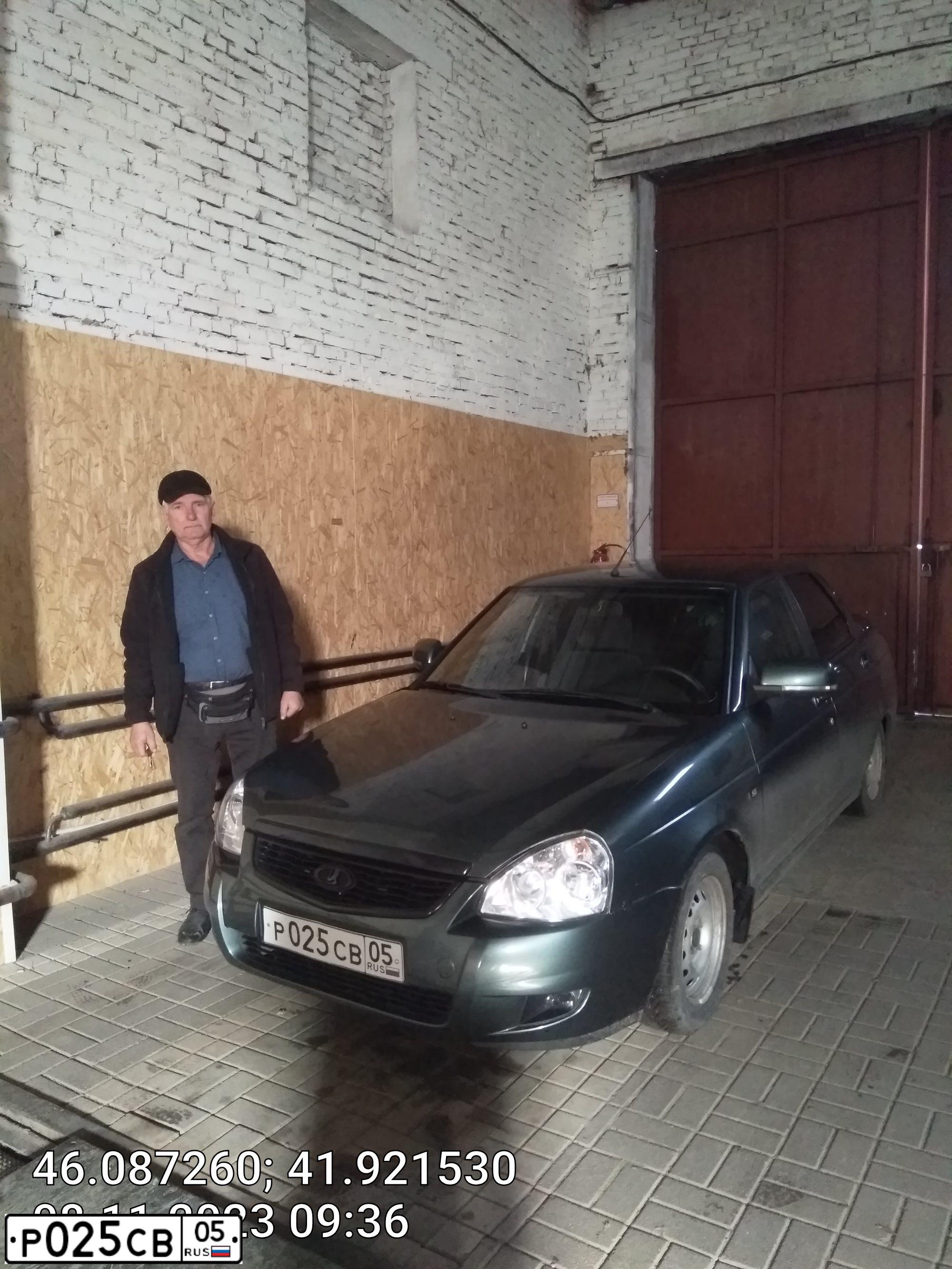 Фото автомобиля LADA PRIORA, 2010 — госномер Е819ОХ08