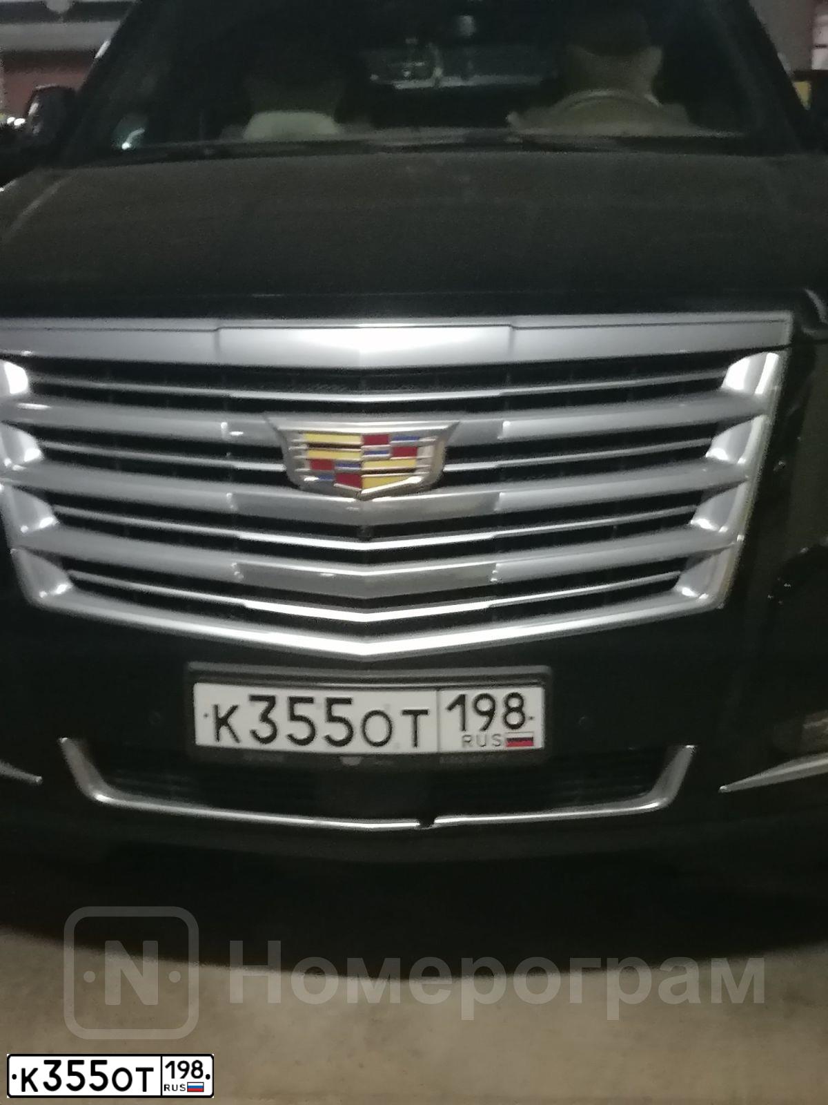 Фото автомобиля CADILLAC ESCALADE, 2020 — госномер К355ОТ198. Цвет: ЧЕРНЫЙ