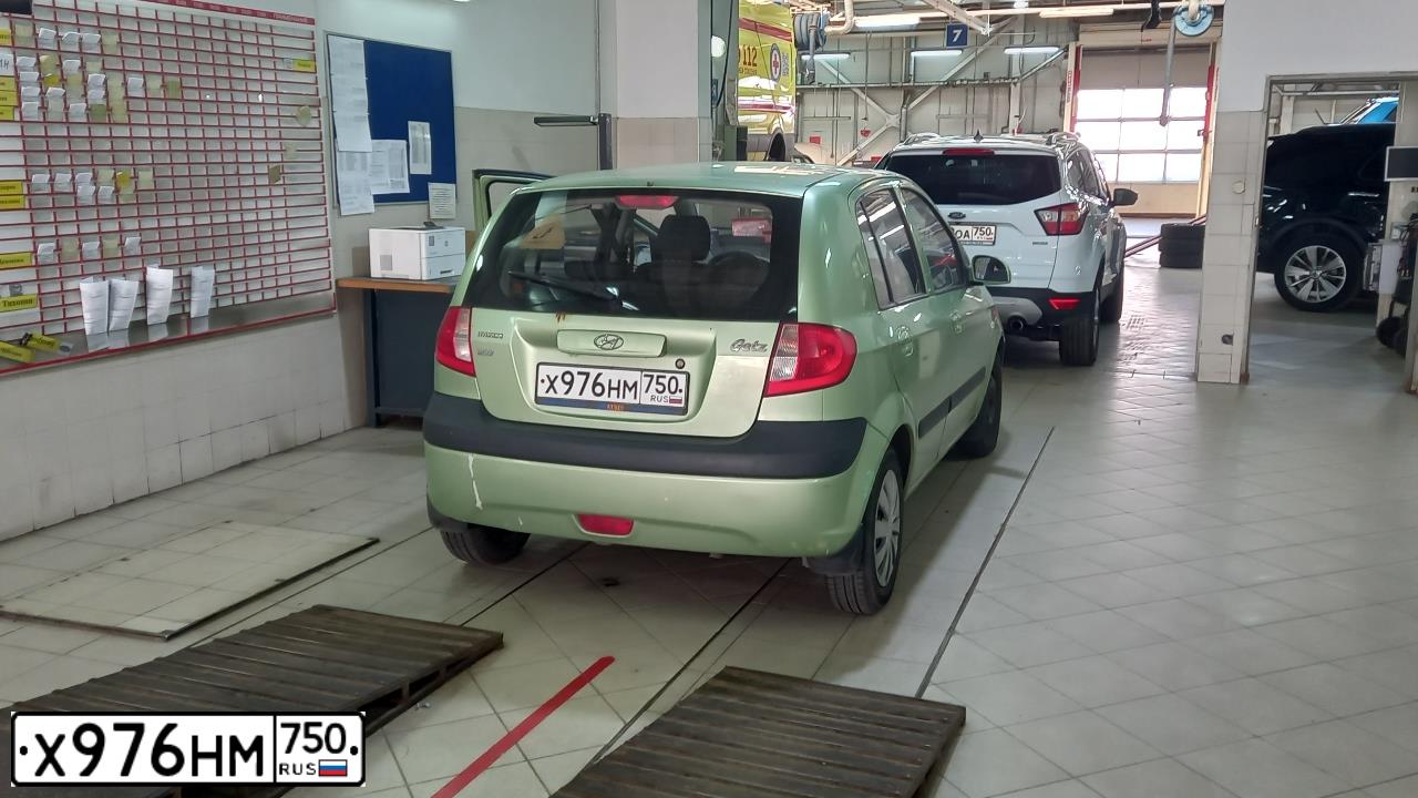 Фото автомобиля HYUNDAI GETZ, 2007 — госномер Х976НВ750. Цвет: ЗЕЛЕНЫЙ