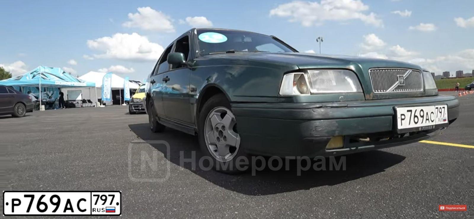 Фото автомобиля VOLVO 460, 1995 — госномер Р769АС797. Цвет: Темно-зеленый