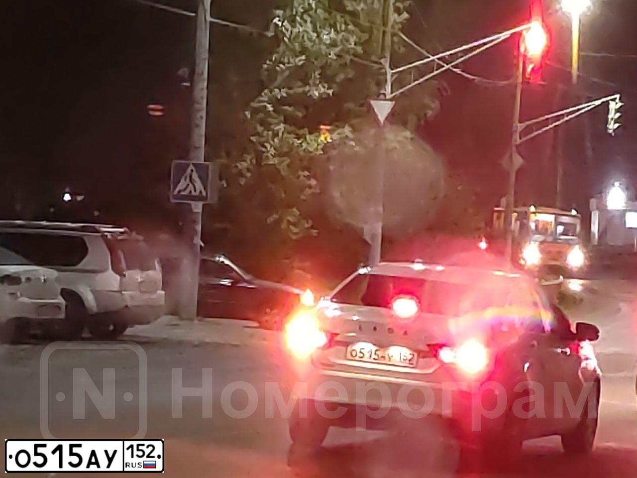 Фото автомобиля TOYOTA CAMRY, 2014 — госномер О515АУ152. Цвет: ЧЕРНЫЙ
