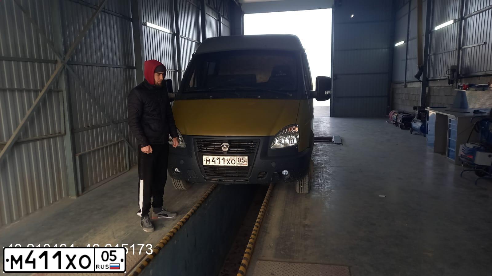 Фото автомобиля GAZ 2705 EL, 2008 — госномер М411ХО05. Цвет: СВЕТЛО-СЕРЫЙ