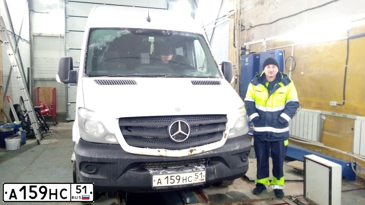 Фото автомобиля MERCEDES S SPRINTER, 2015 — госномер А159НС51. Цвет: БЕЛЫЙ