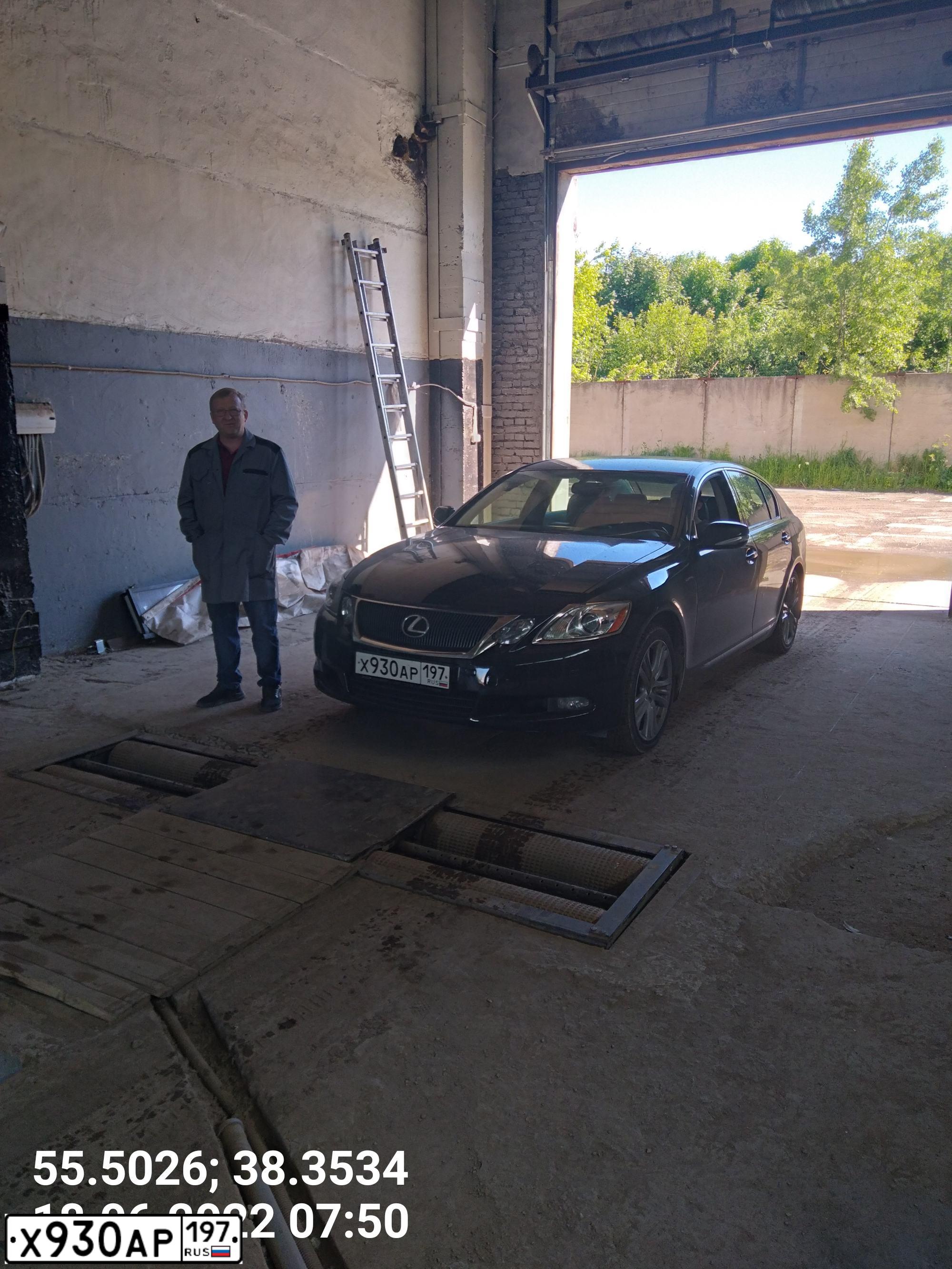 Фото автомобиля LEXUS GS350, 2010 — госномер К664ВО550. Цвет: ЧЕРНЫЙ