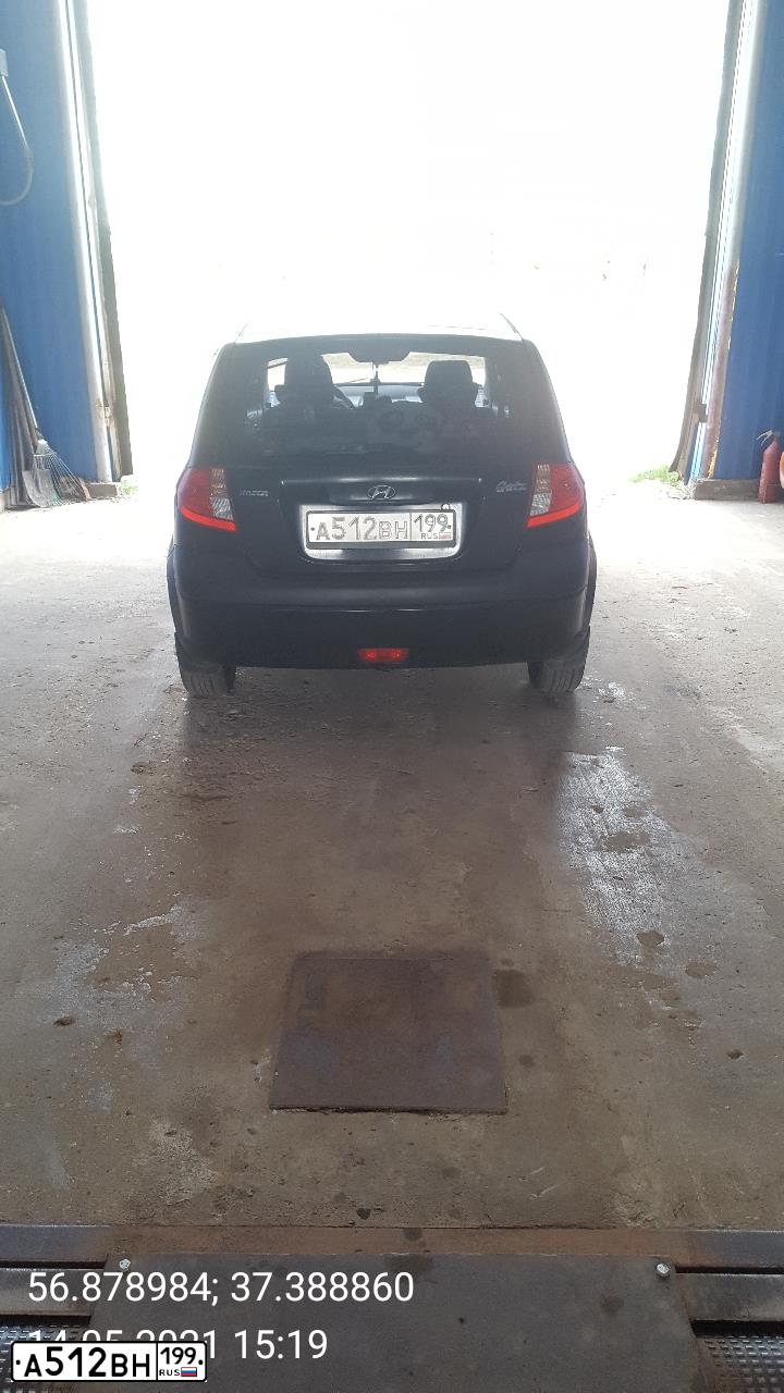 Фото автомобиля HYUNDAI GETZ, 2008 — госномер А512ВН199. Цвет: ЧЕРНЫЙ
