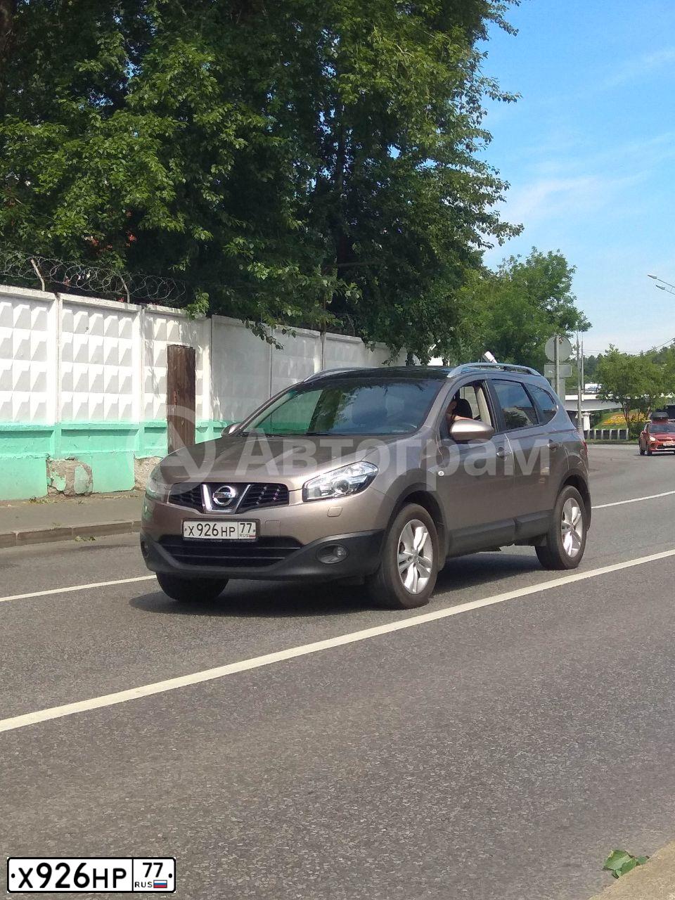 Фото автомобиля LADA 2104, 1996 — госномер А788АТ190. Цвет: КРАСНЫЙ