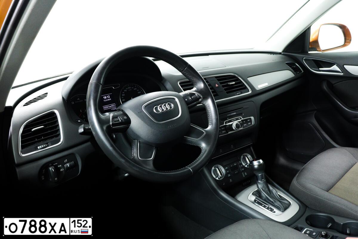 Фото автомобиля AUDI Q3, 2013 — госномер М666ОР152. Цвет: Оранжевый
