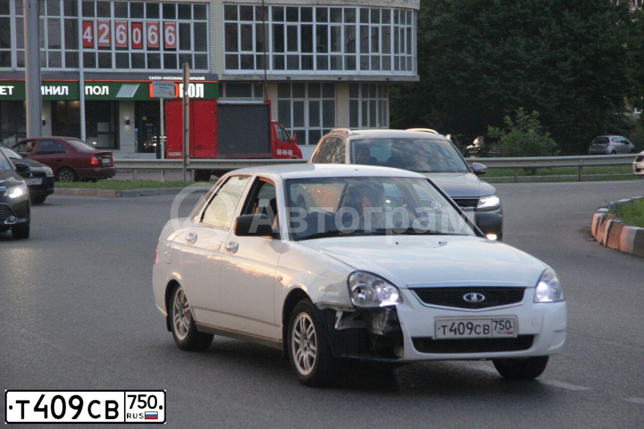 Фото автомобиля LADA PRIORA, 2017 — госномер С023ЕР126. Цвет: Белый