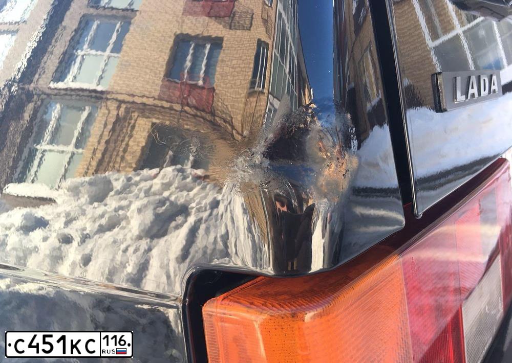 Фото автомобиля LADA 2114 SAMARA, 2013 — госномер А616РТ43. Цвет: Сине-Черный