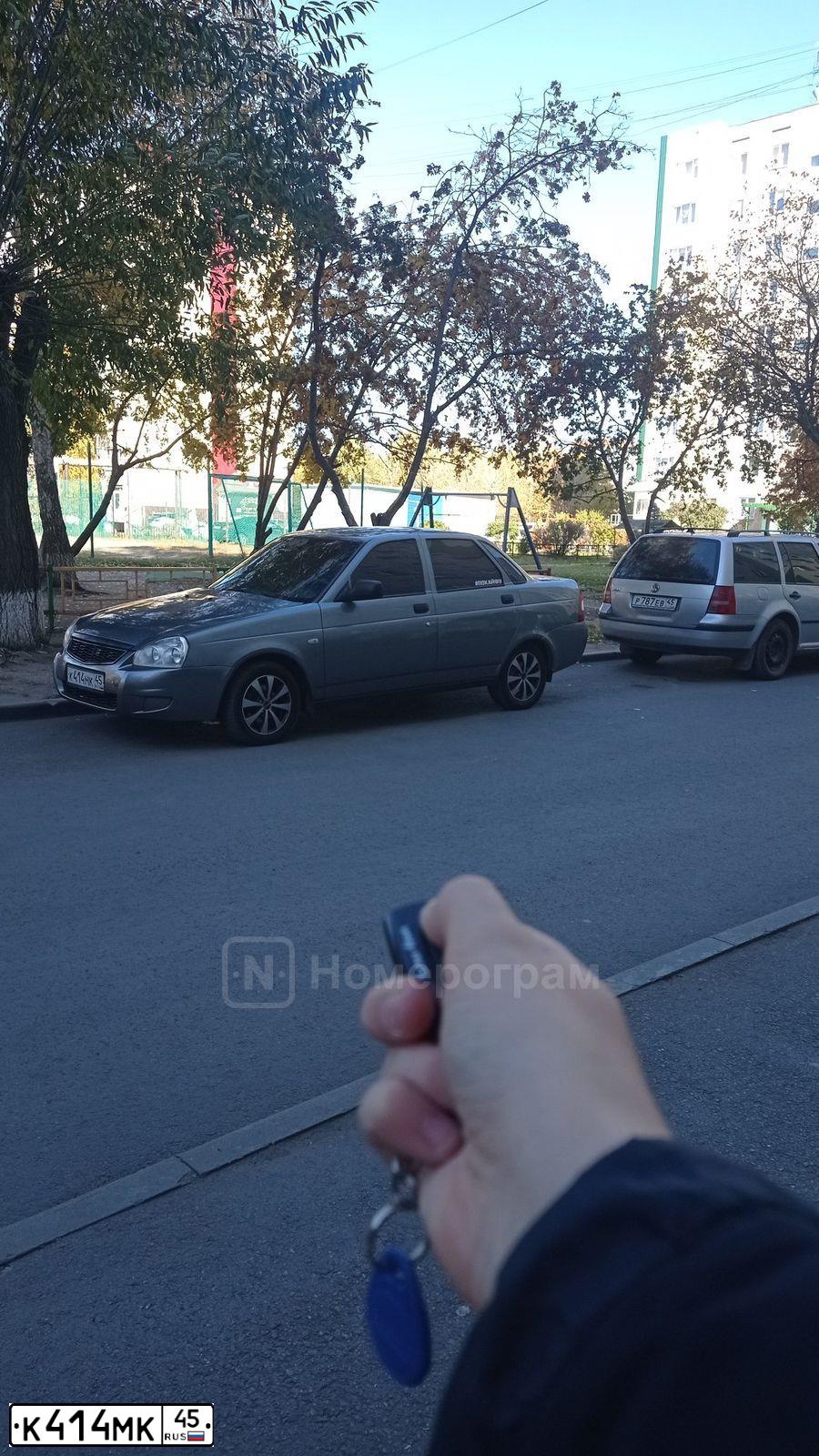 Фото автомобиля LADA 2170 PRIORA, 2011 — госномер К414МК45. Цвет: СРЕДНИЙ СЕРО-ЗЕЛЕНЫЙ МЕТ.