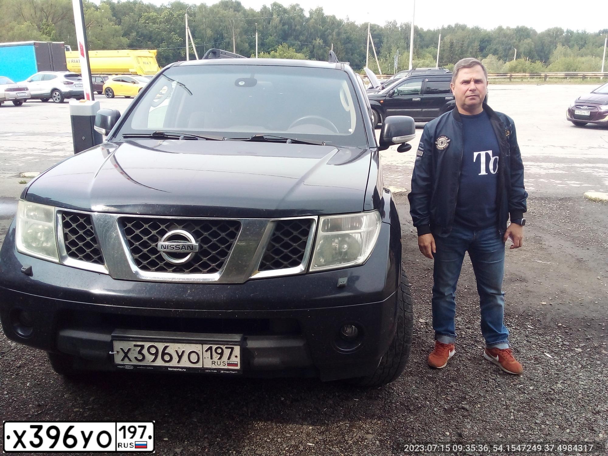 Фото автомобиля NISSAN PATHFINDER, 2007 — госномер Е912ЕЕ150. Цвет: ЧЕРНЫЙ