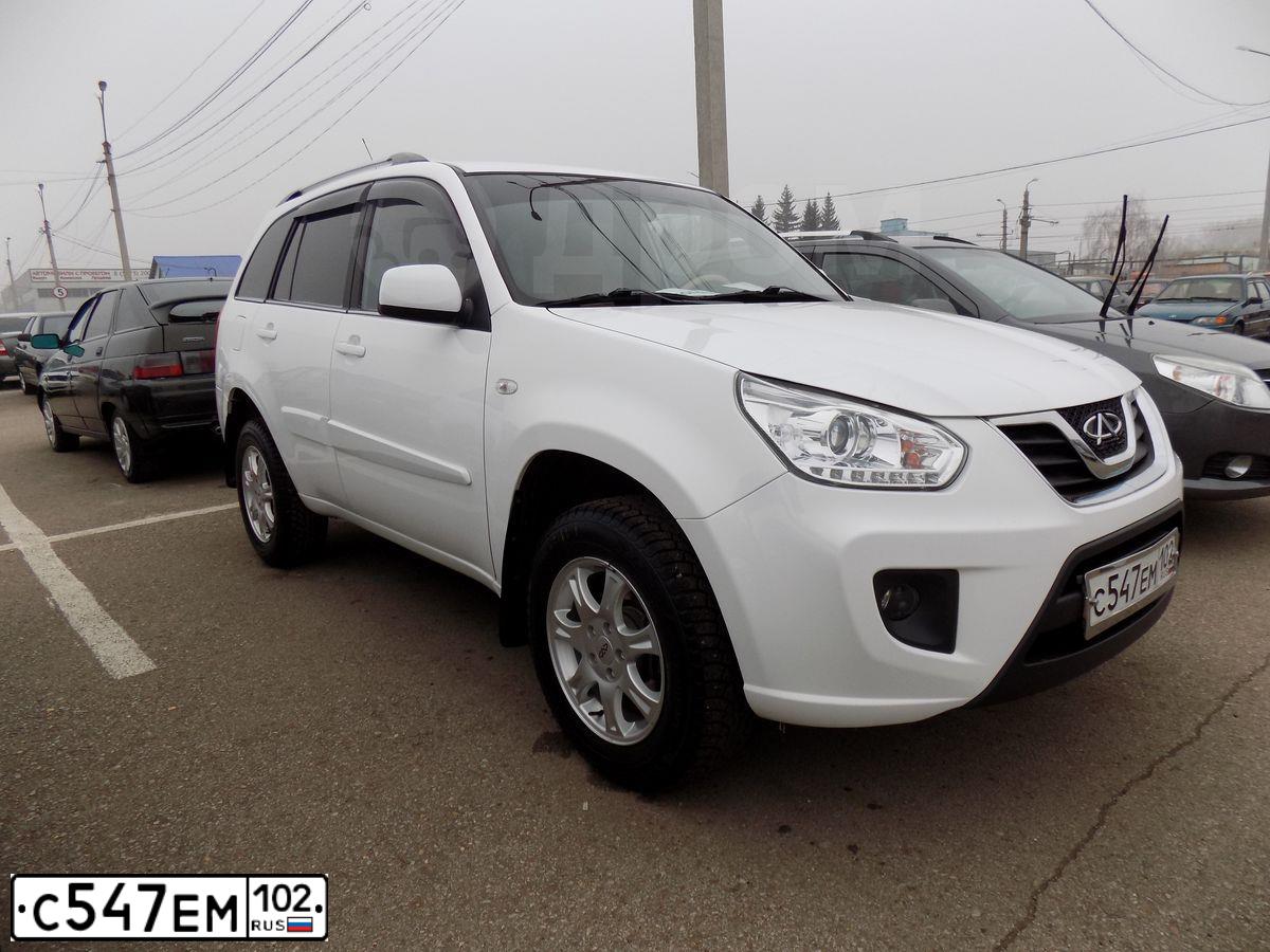 Фото автомобиля CHERY TIGGO, 2014 — госномер Е703МА763. Цвет: Белый