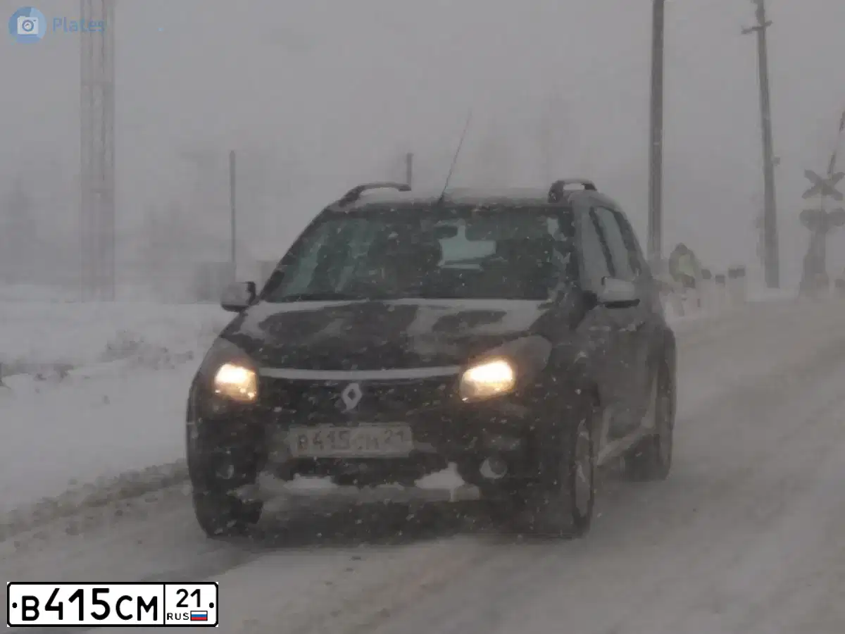 Фото автомобиля RENAULT SANDERO, 2012 — госномер К840МО21. Цвет: ЧЕРНЫЙ