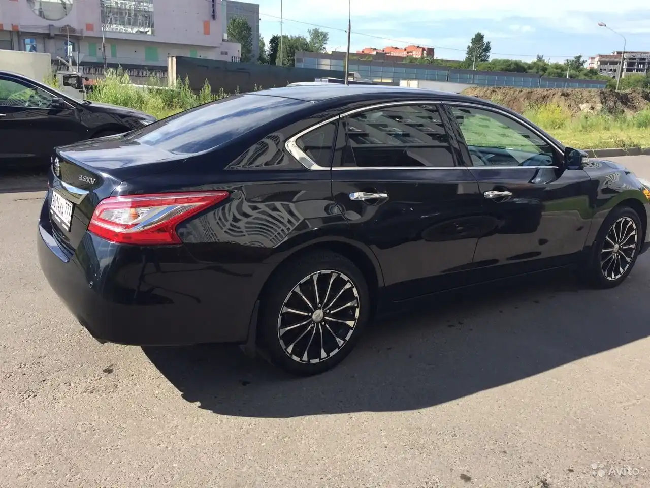 Фото автомобиля NISSAN TEANA, 2014 — госномер В607КТ977. Цвет: ЧЕРНЫЙ