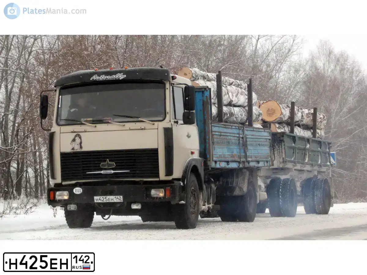 Фото автомобиля MAZ 5336 /4X2/, 1996 — госномер Н425ЕН142. Цвет: СВЕТЛО-БЕЖЕВЫЙ