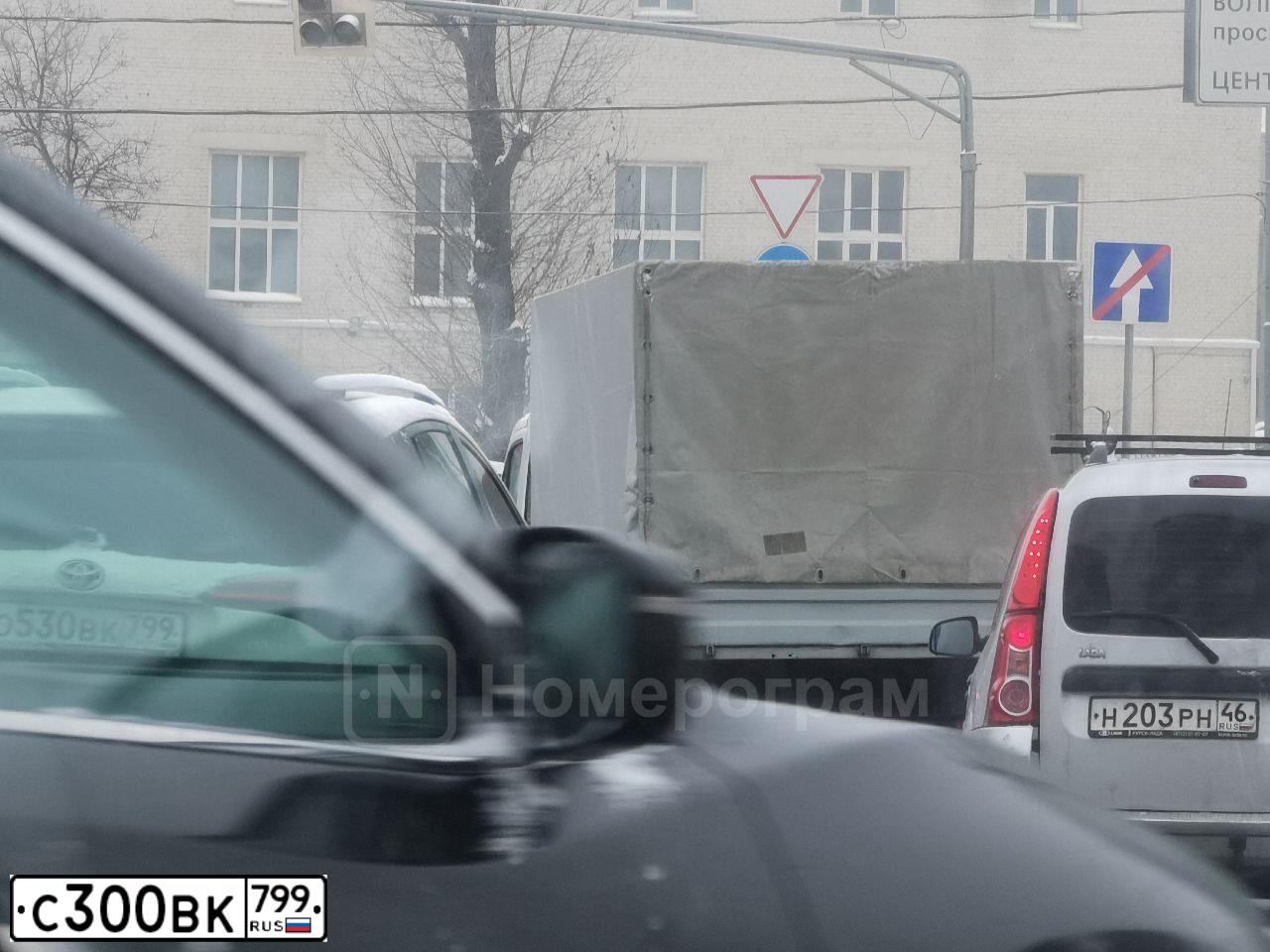 Фото автомобиля VOLKSWAGEN AMAROK, 2017 — госномер Т170КО977. Цвет: ТЕМНО - СИНИЙ