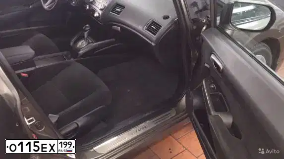Фото автомобиля HONDA CIVIC, 2008 — госномер О115ЕХ199. Цвет: СЕРЫЙ