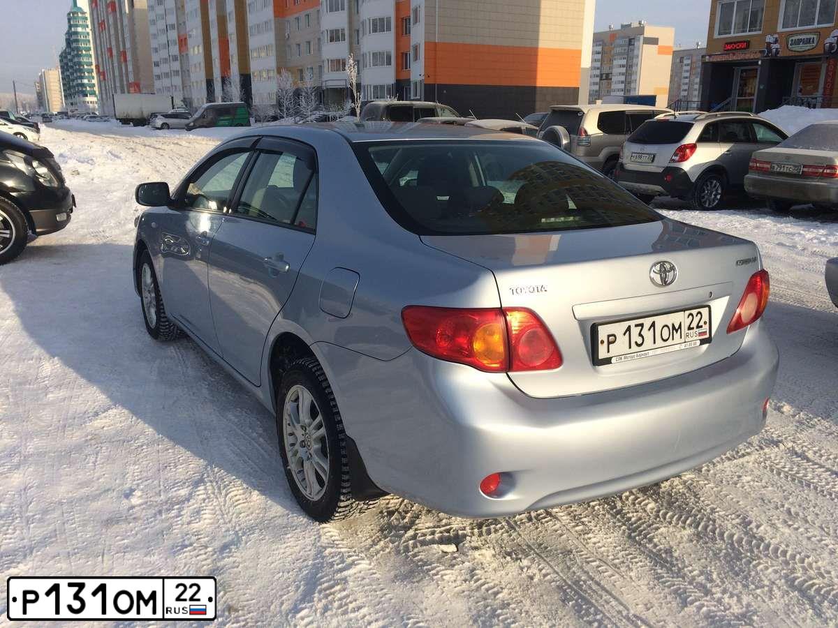 Фото автомобиля TOYOTA COROLLA, 2007 — госномер Р131ОМ22. Цвет: СВЕТЛО-ГОЛУБОЙ