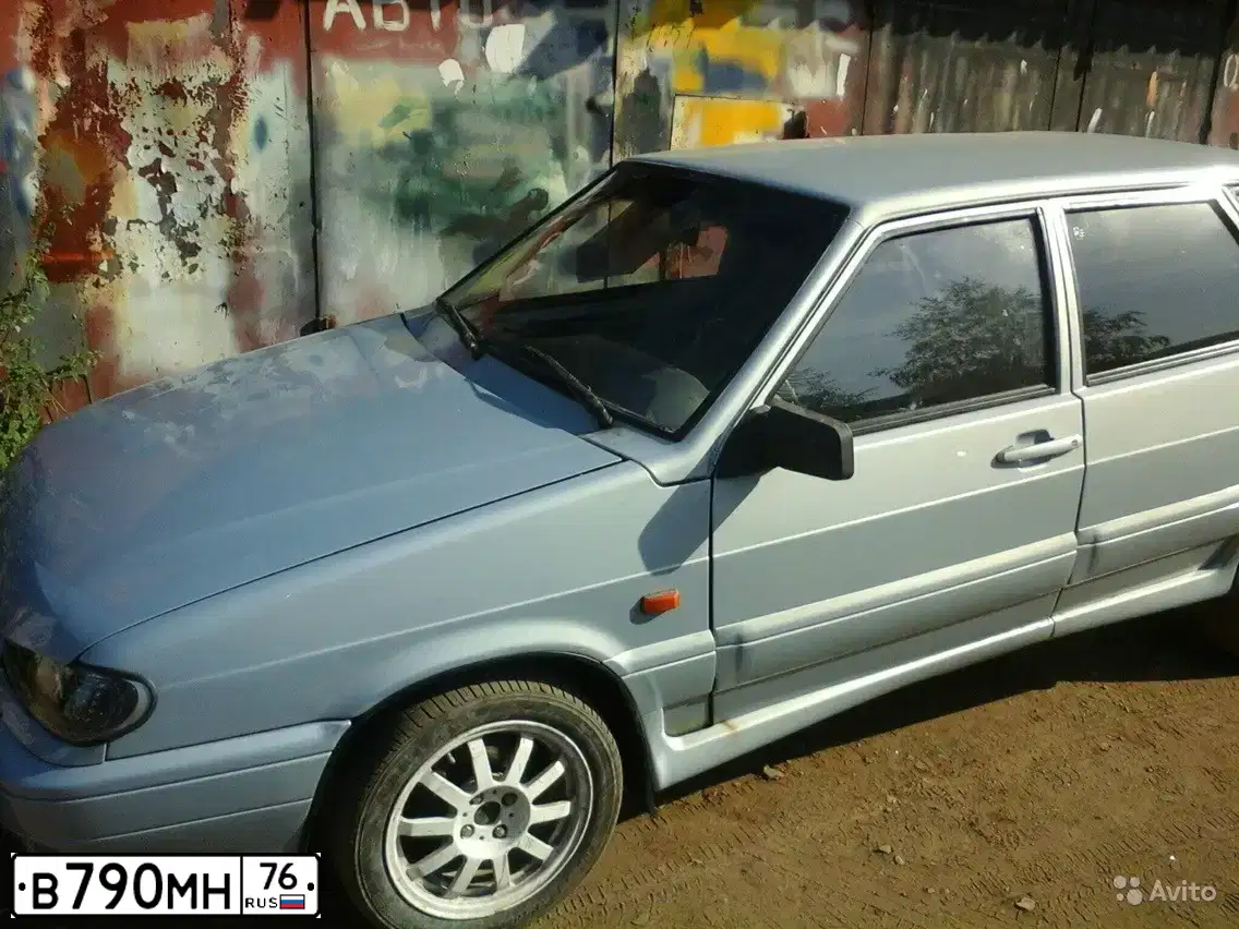 Фото автомобиля LADA 2114 SAMARA, 2005 — госномер У107ЕМ76. Цвет: СВЕТЛО-СЕРЫЙ