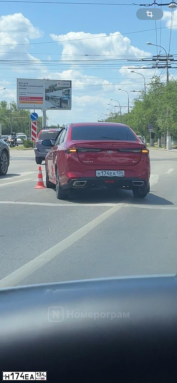 Фото автомобиля CHERY E5, 2023 — госномер Н174ЕА134