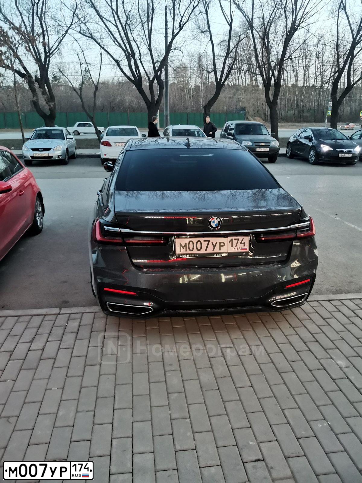 Фото автомобиля BMW SERIE 7, 2019 — госномер М007УР174. Цвет: Серый