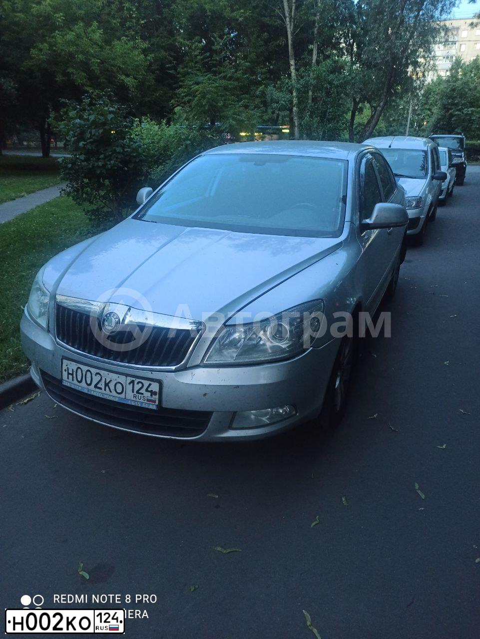 Фото автомобиля SKODA OCTAVIA, 2007 — госномер С978РК39. Цвет: СЕРЫЙ
