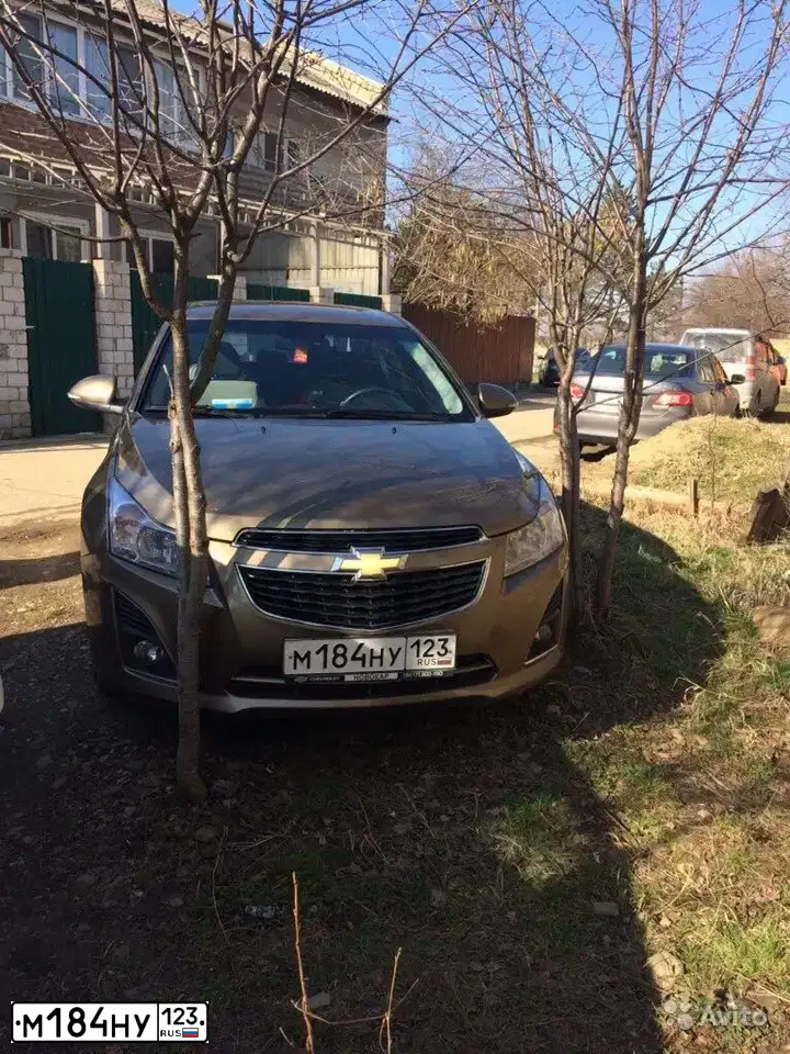 Фото автомобиля CHEVROLET CRUZE, 2014 — госномер К438АР193. Цвет: БЕЖЕВЫЙ МЕТАЛЛИК