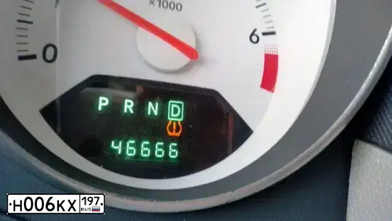 Фото автомобиля SKODA OCTAVIA, 2014 — госномер Н006КХ197. Цвет: СИНИЙ ТЕМНЫЙ