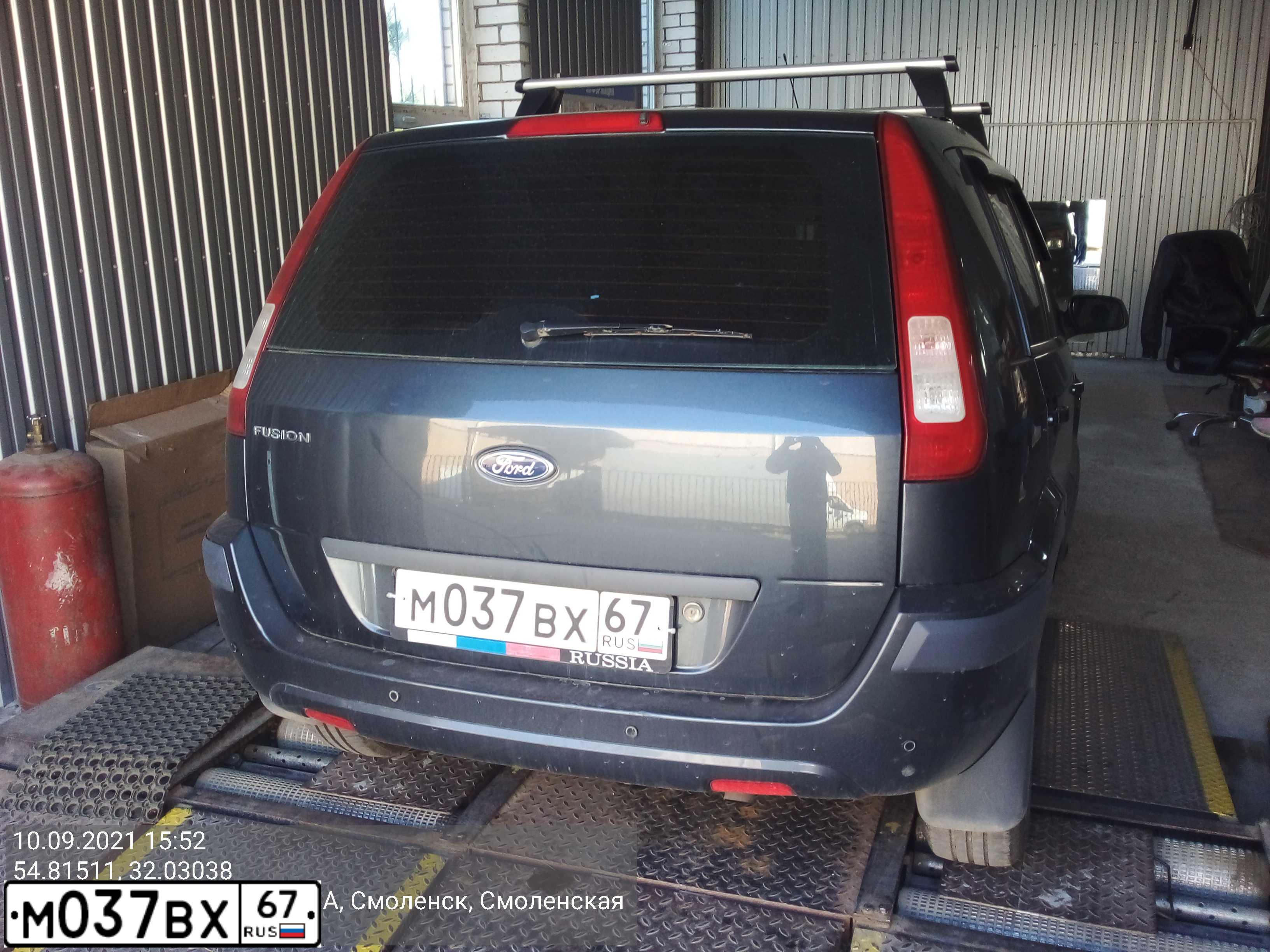 Фото автомобиля FORD FUSION, 2007 — госномер Н874НУ67. Цвет: ТЕМНО-СЕРЫЙ