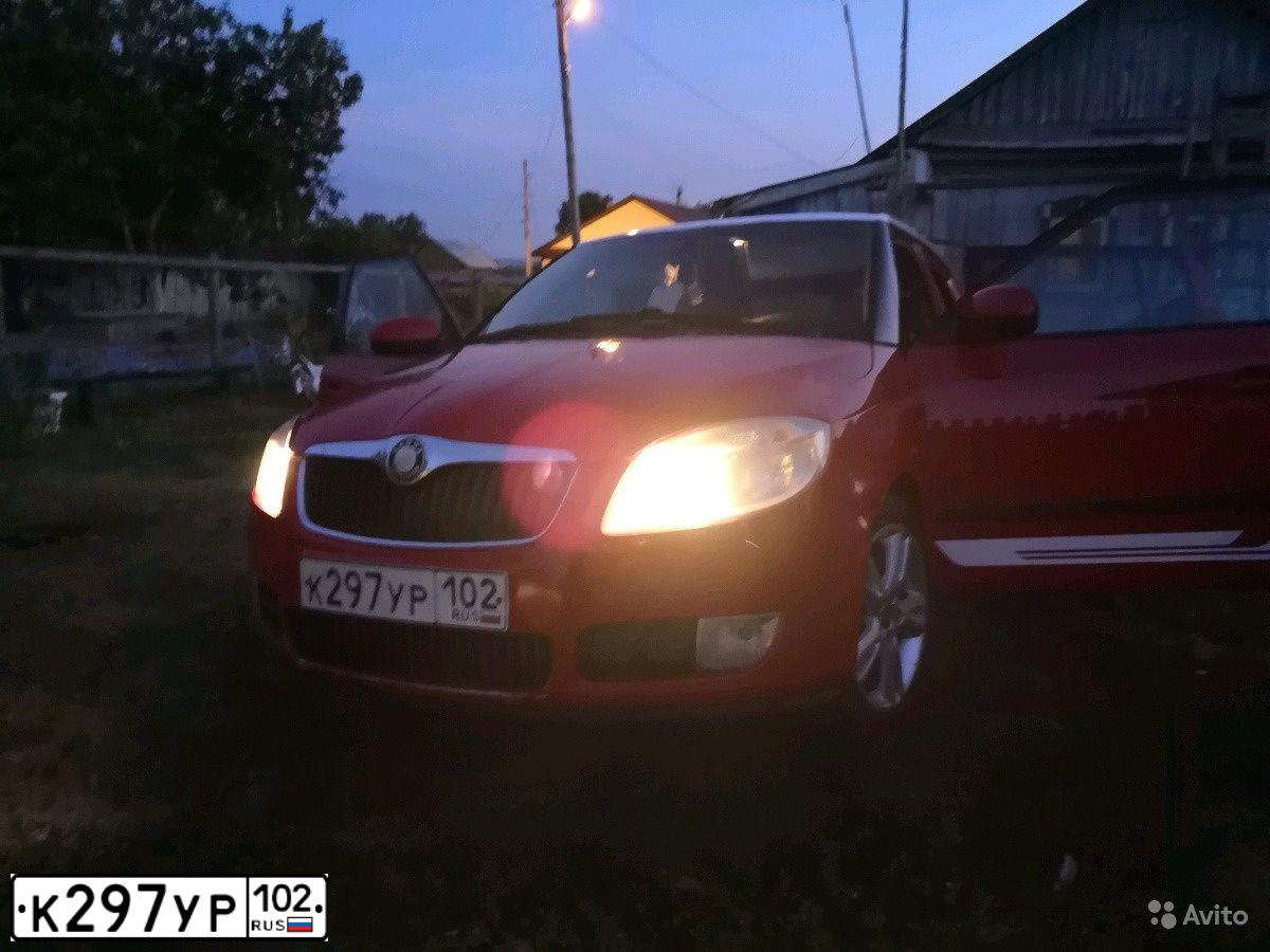 Фото автомобиля SKODA FABIA, 2008 — госномер М814ОЕ196. Цвет: Красный