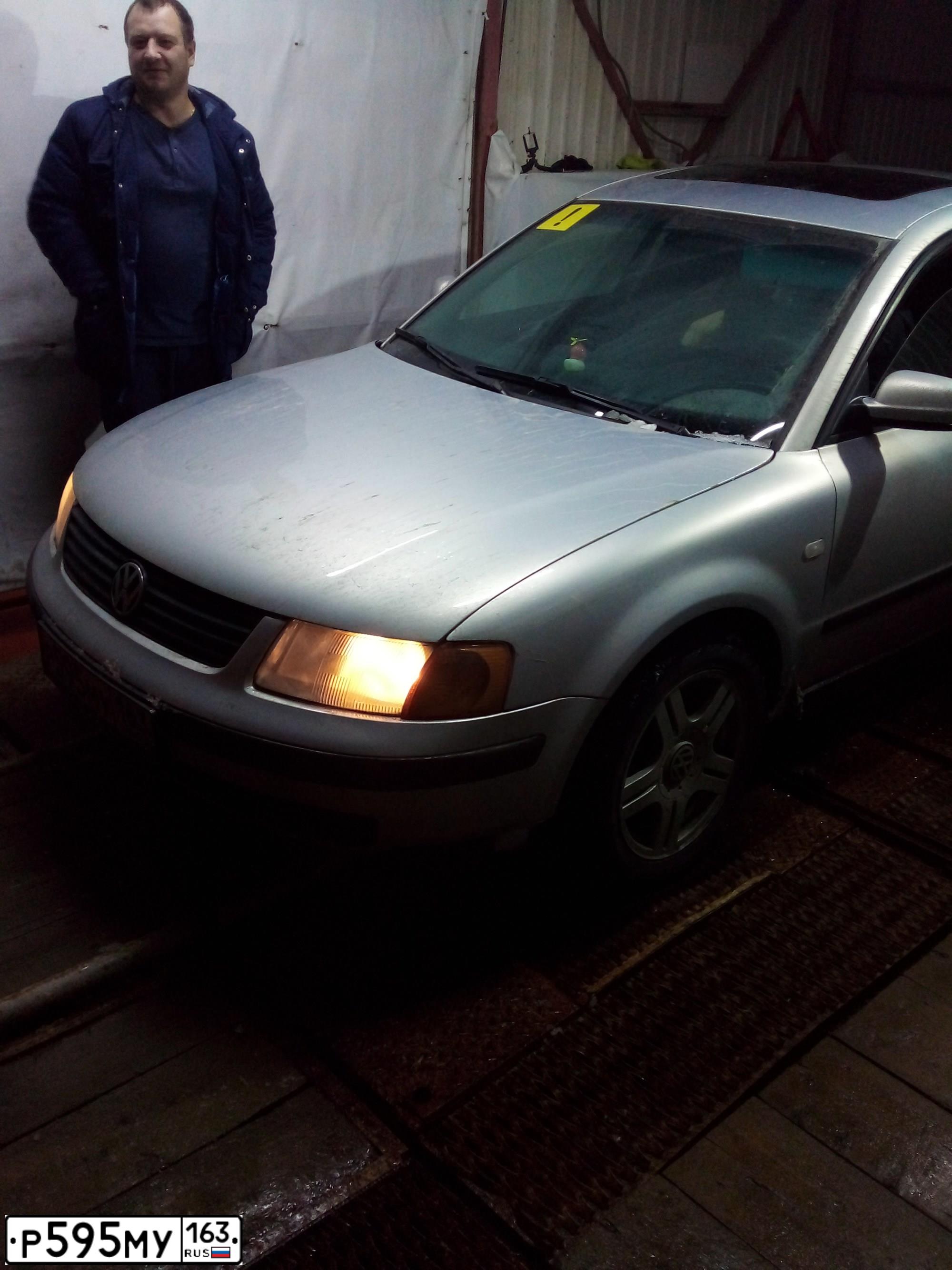 Фото автомобиля VOLKSWAGEN PASSAT, 2000 — госномер К600НМ763. Цвет: Серебристый