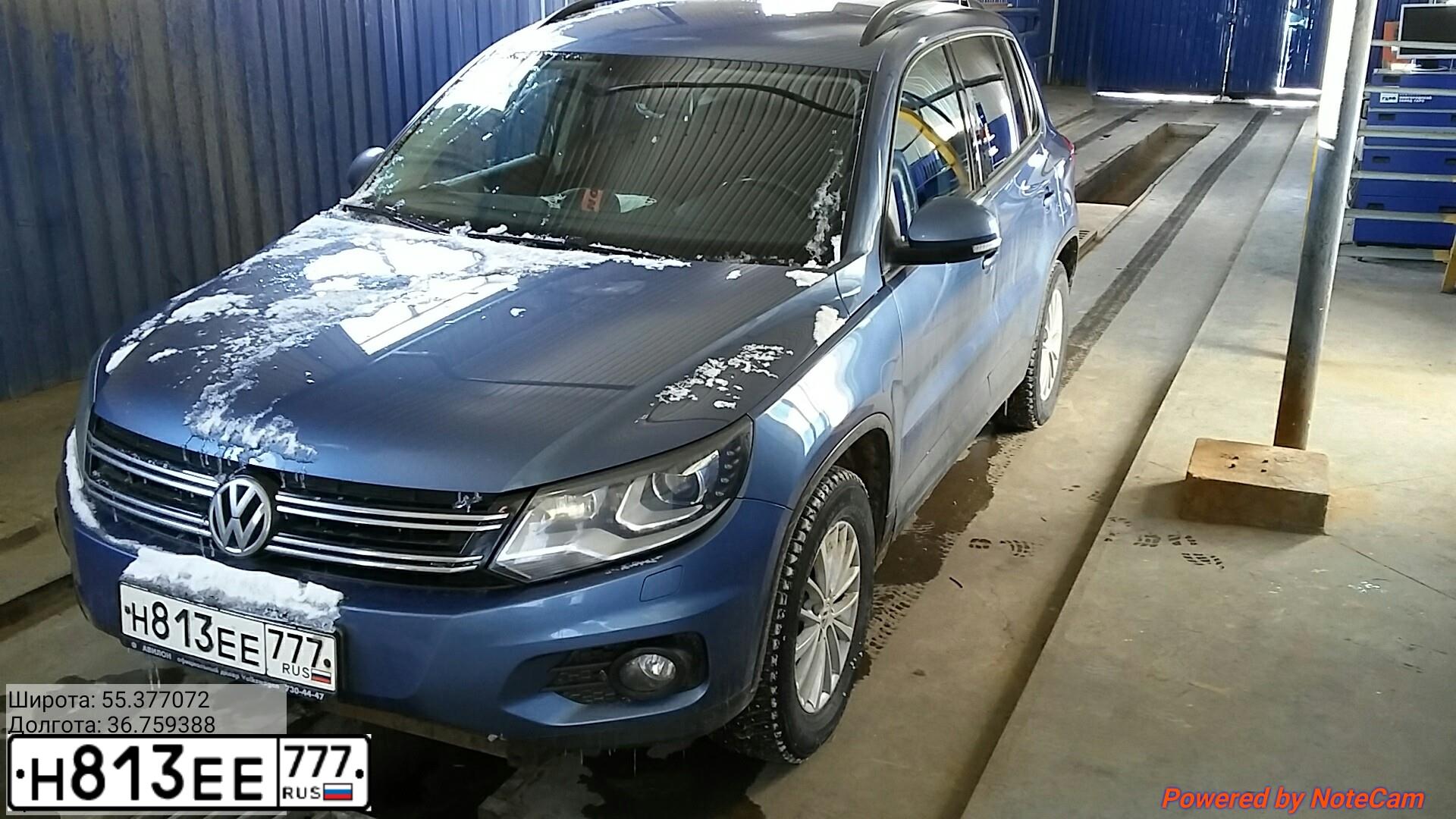 Фото автомобиля VOLKSWAGEN TIGUAN, 2012 — госномер У334ТХ190. Цвет: СЕРЫЙ