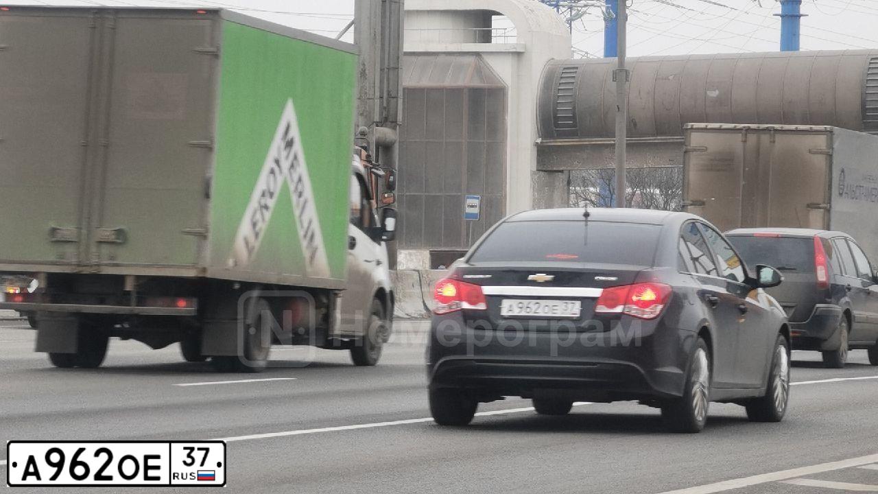 Фото автомобиля CHEVROLET CRUZE, 2014 — госномер А962ОЕ37. Цвет: ЧЕРНЫЙ