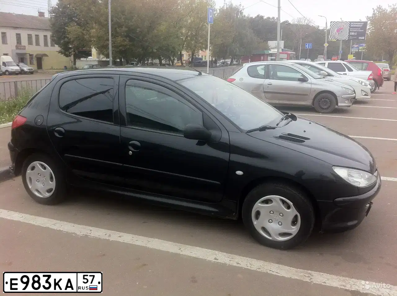 Фото автомобиля PEUGEOT 206, 2003 — госномер Е983КА57. Цвет: ЧЕРНЫЙ